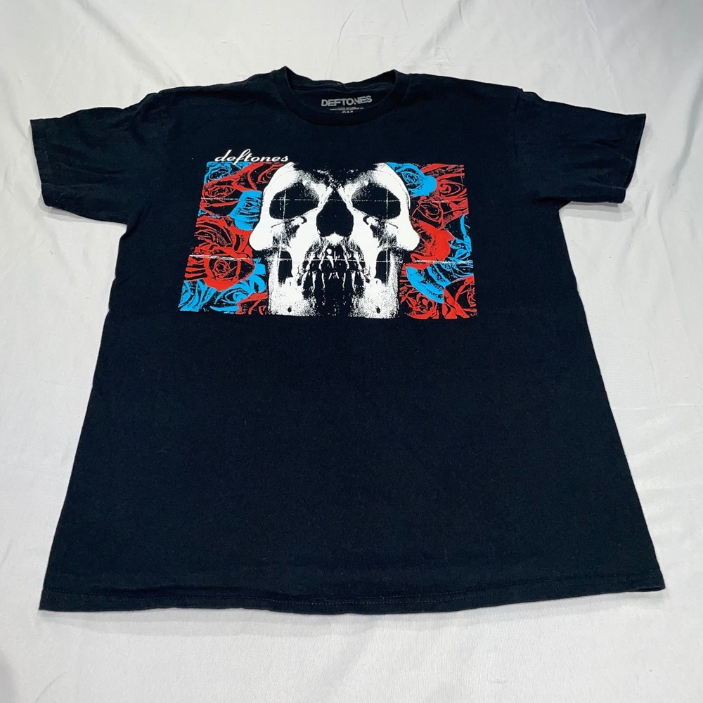 Deftones Skull and Roses Graphic T-Shirt Black Mens Small Band Tee 100% Cotton